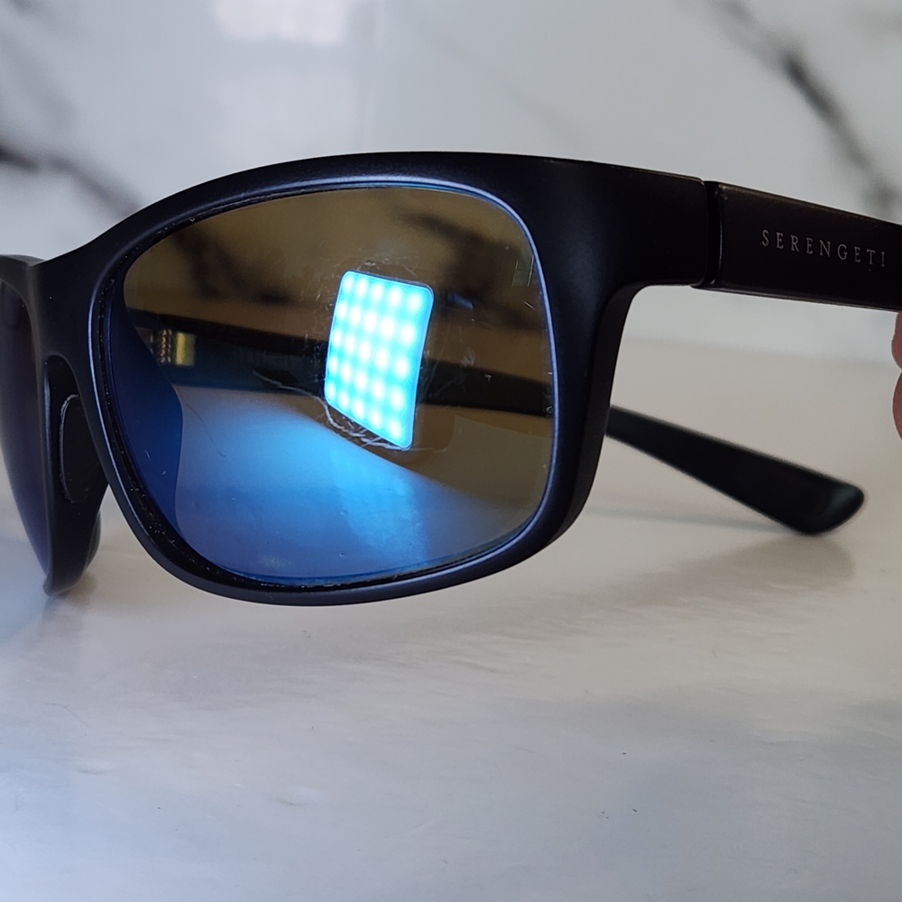 Serengeti Polarized Sunglasses. Pando Black Frame with Blue Mirrored Lenses - Picture 9 of 14